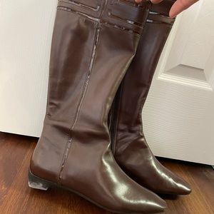 Tahari Cessie Boots in Expresso - 9M NIB
